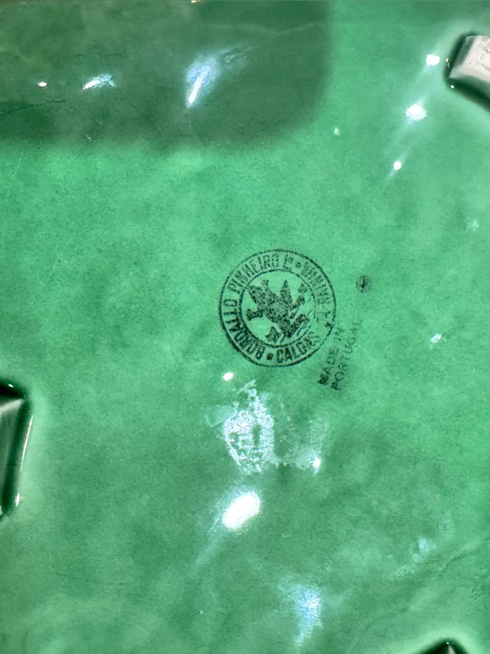 Bordallo Pinheiro Majolica Leaf Dish Green Orange Glaze Pottery Made in Portugal - Picture 4 of 11